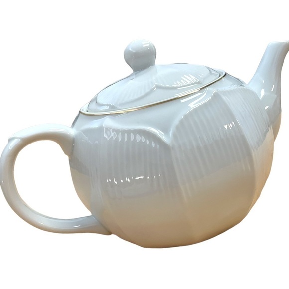 Otagiri Vintage Teapot, Orchid Mist, Excellent Condition, No Chips Or Cracks - Picture 6 of 7